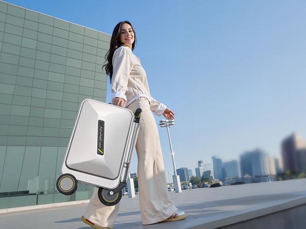 Airwheel SE3SX electric suitcase
